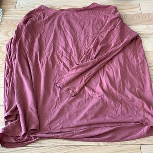 Lululemon back in action long sleeve